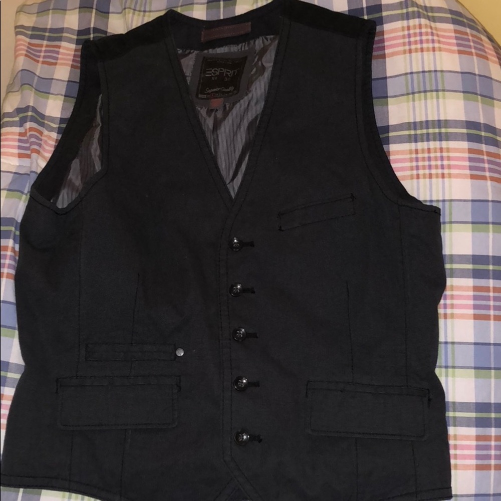Button up vests bundle - Picture 2 of 3